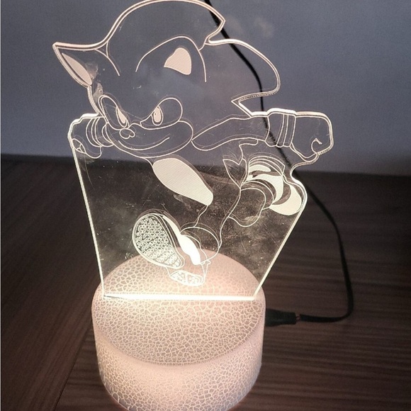 Sonic LED multiple colored Night Light - Picture 1 of 5